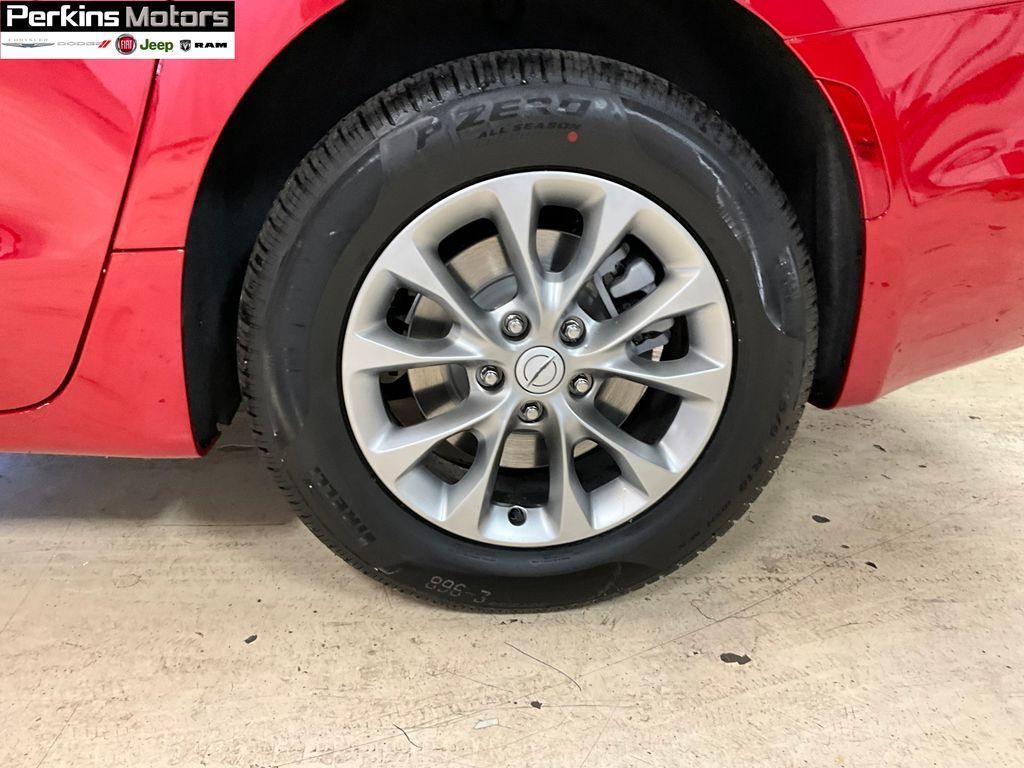 new 2026 Chrysler Pacifica car, priced at $53,677