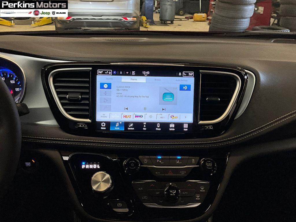 new 2026 Chrysler Pacifica car, priced at $53,677