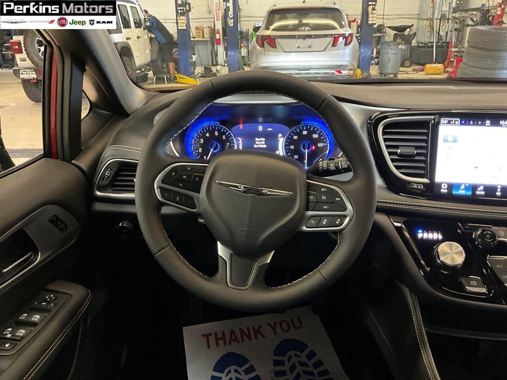 new 2026 Chrysler Pacifica car, priced at $53,677
