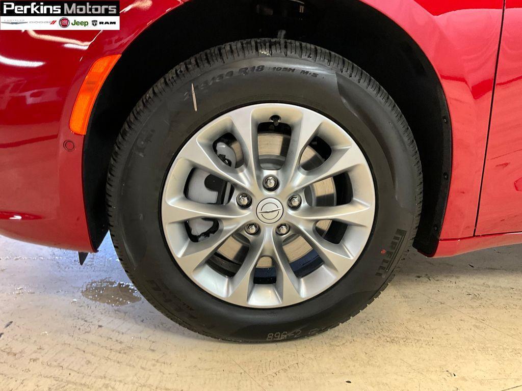 new 2026 Chrysler Pacifica car, priced at $53,677