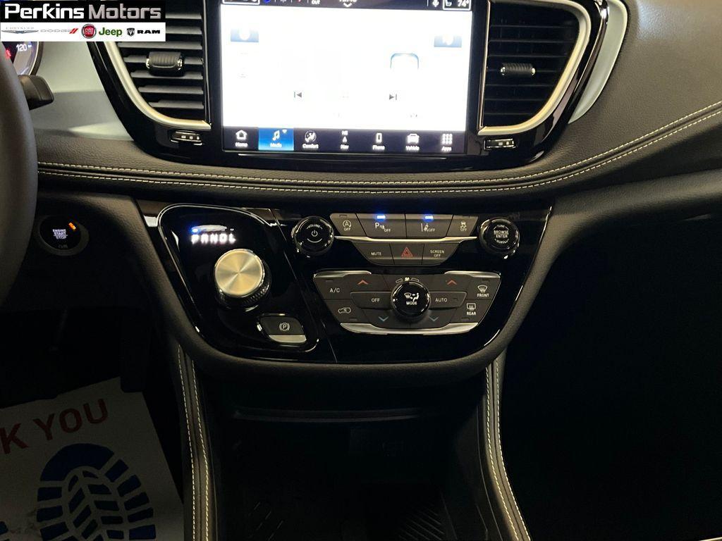 new 2026 Chrysler Pacifica car, priced at $53,677