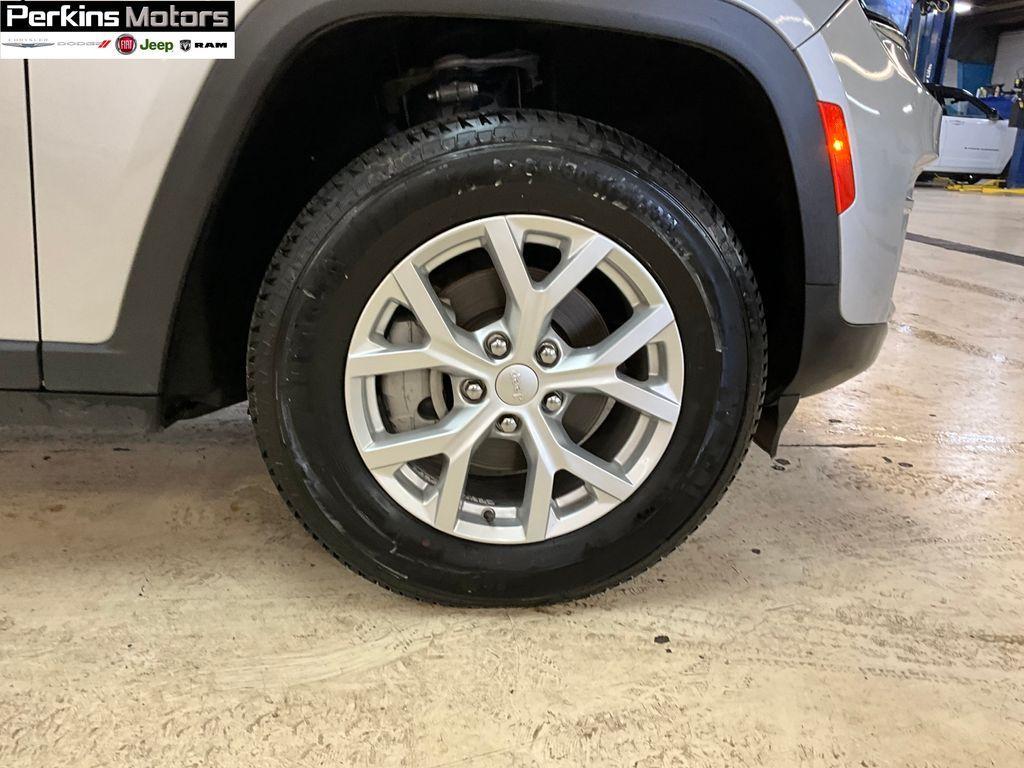 used 2023 Jeep Grand Cherokee car, priced at $28,801