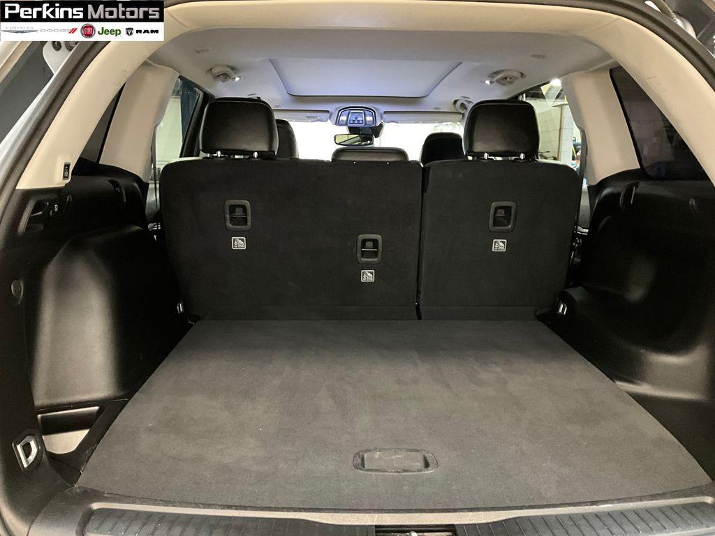 used 2023 Jeep Grand Cherokee car, priced at $28,801