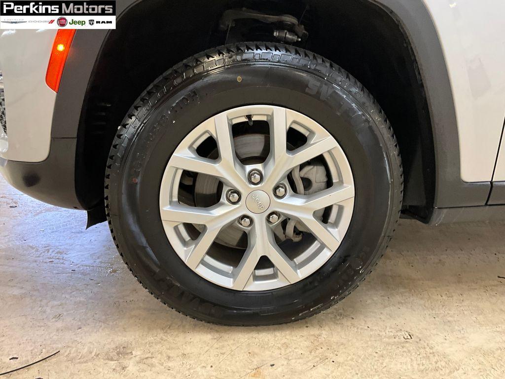 used 2023 Jeep Grand Cherokee car, priced at $28,801