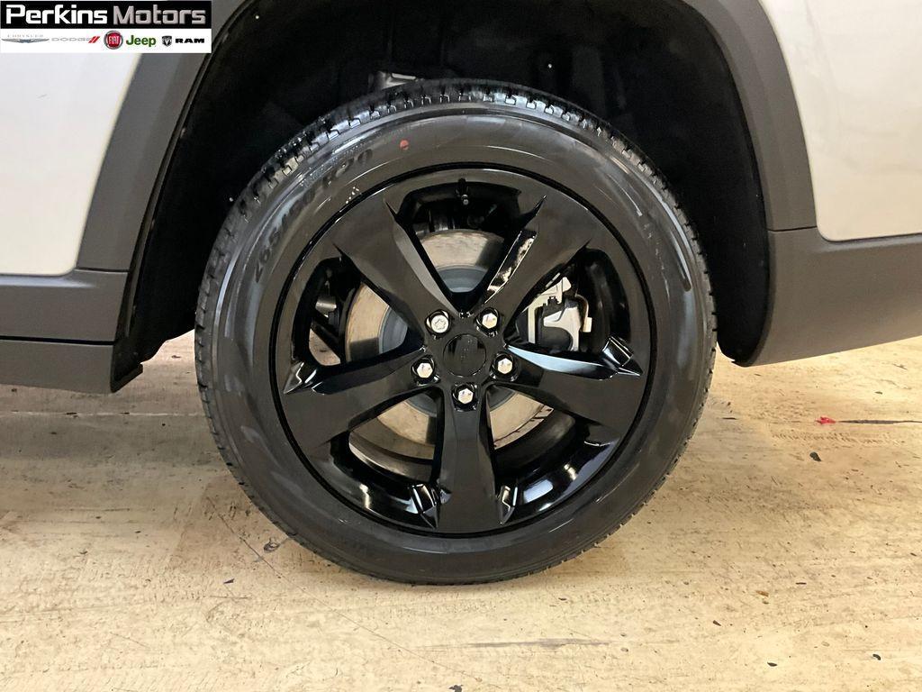 new 2025 Jeep Grand Cherokee L car, priced at $50,284
