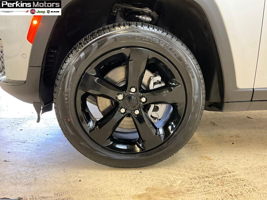 new 2025 Jeep Grand Cherokee L car, priced at $50,284