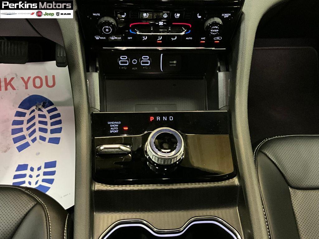 new 2025 Jeep Grand Cherokee L car, priced at $50,284