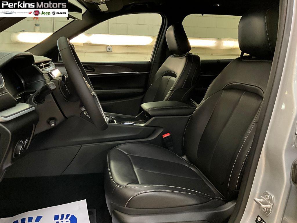new 2025 Jeep Grand Cherokee L car, priced at $50,284