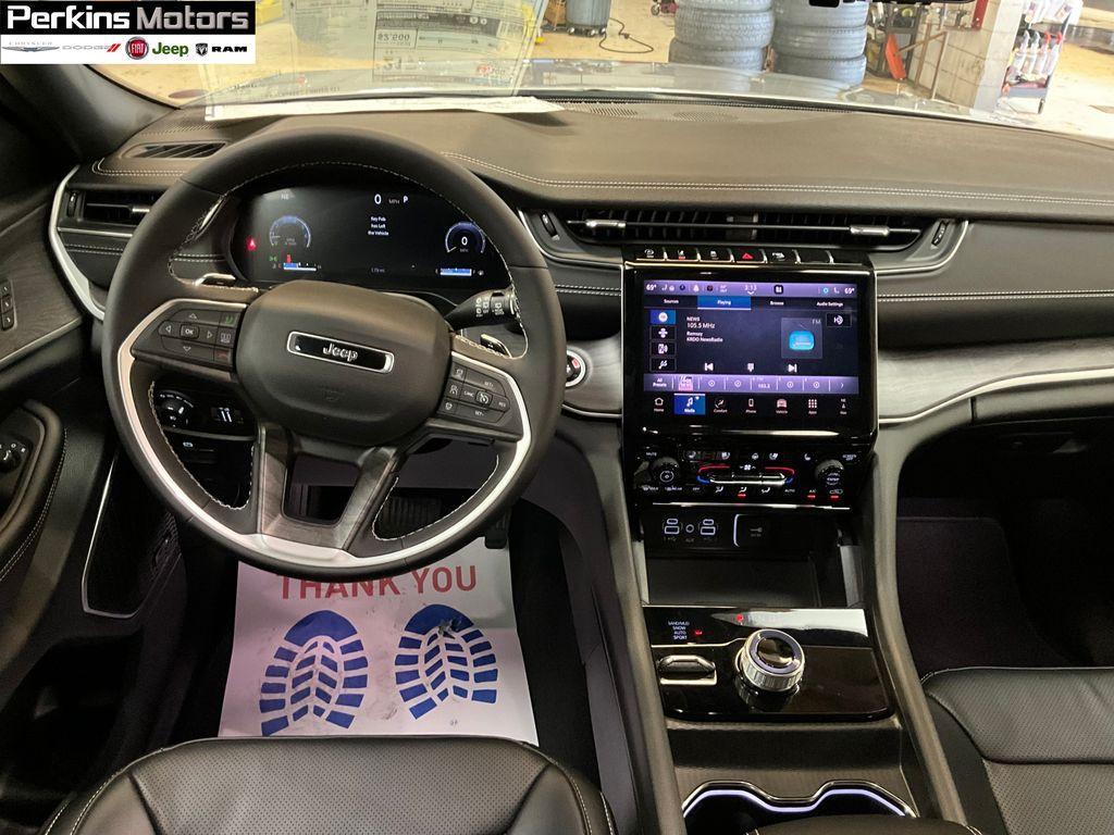 new 2025 Jeep Grand Cherokee L car, priced at $50,284