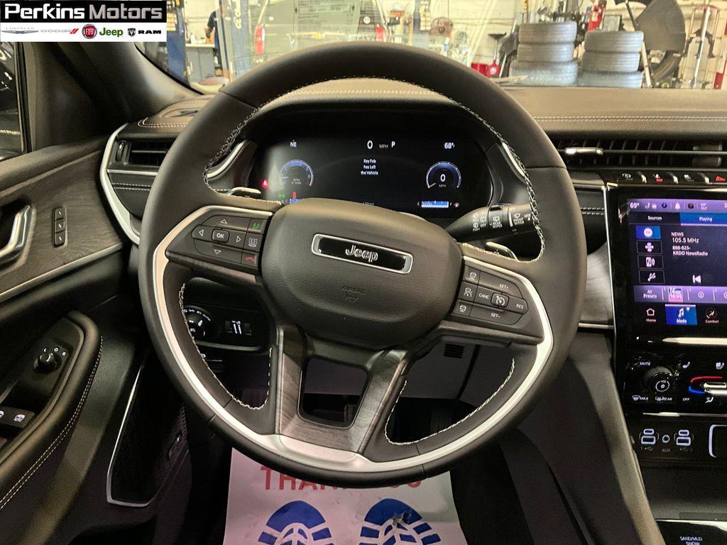 new 2025 Jeep Grand Cherokee L car, priced at $50,284