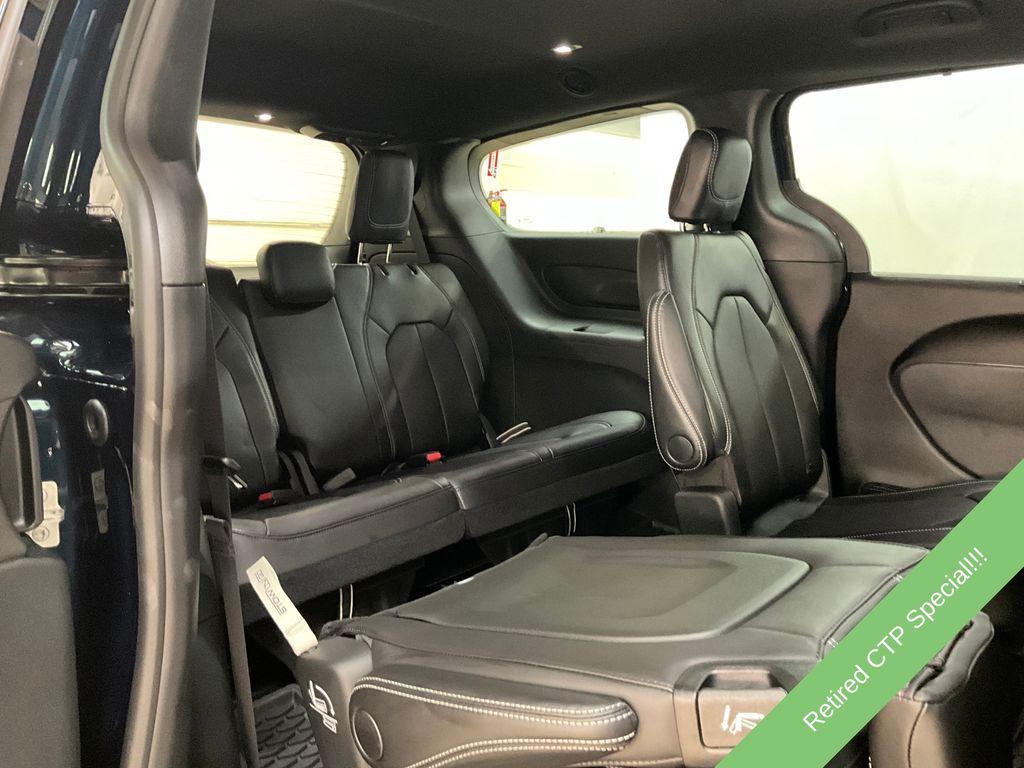 new 2025 Chrysler Pacifica car, priced at $39,167