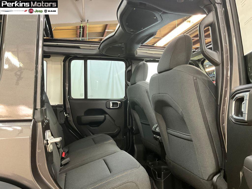 new 2025 Jeep Wrangler car, priced at $49,052