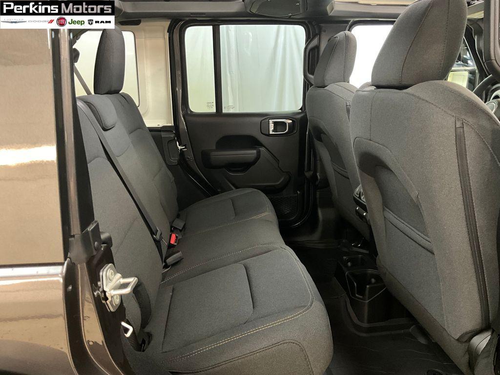 new 2025 Jeep Wrangler car, priced at $49,052