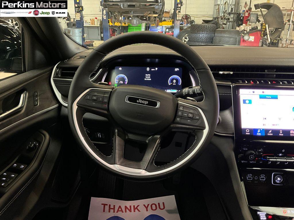 new 2025 Jeep Grand Cherokee L car, priced at $46,752