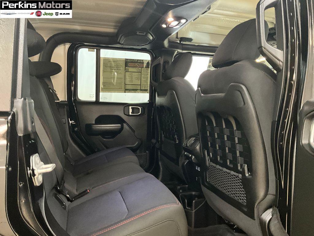 used 2022 Jeep Gladiator car, priced at $39,063
