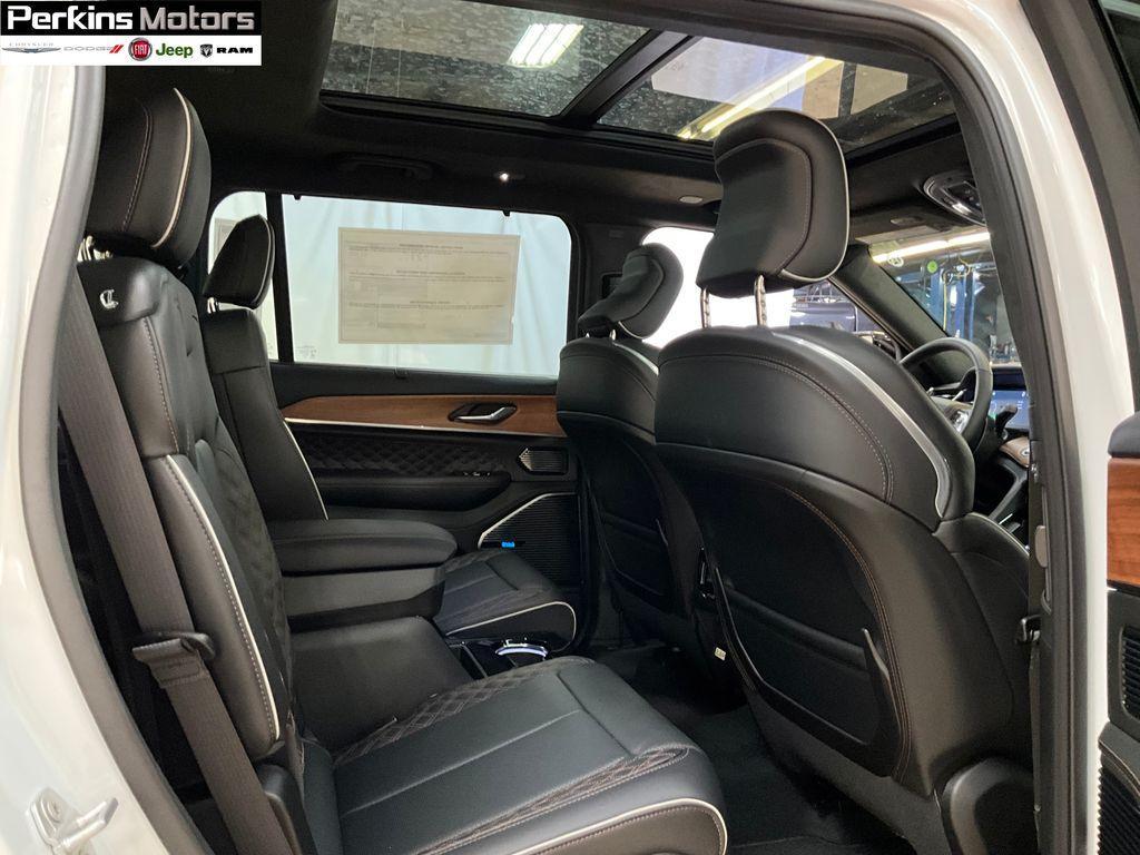 new 2025 Jeep Grand Cherokee L car, priced at $65,318