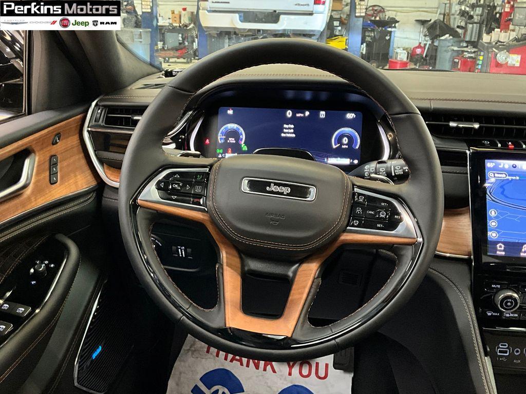 new 2025 Jeep Grand Cherokee L car, priced at $65,318