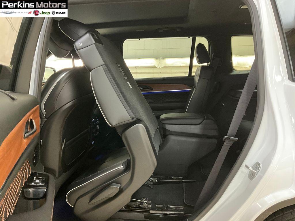 new 2025 Jeep Grand Cherokee L car, priced at $66,718