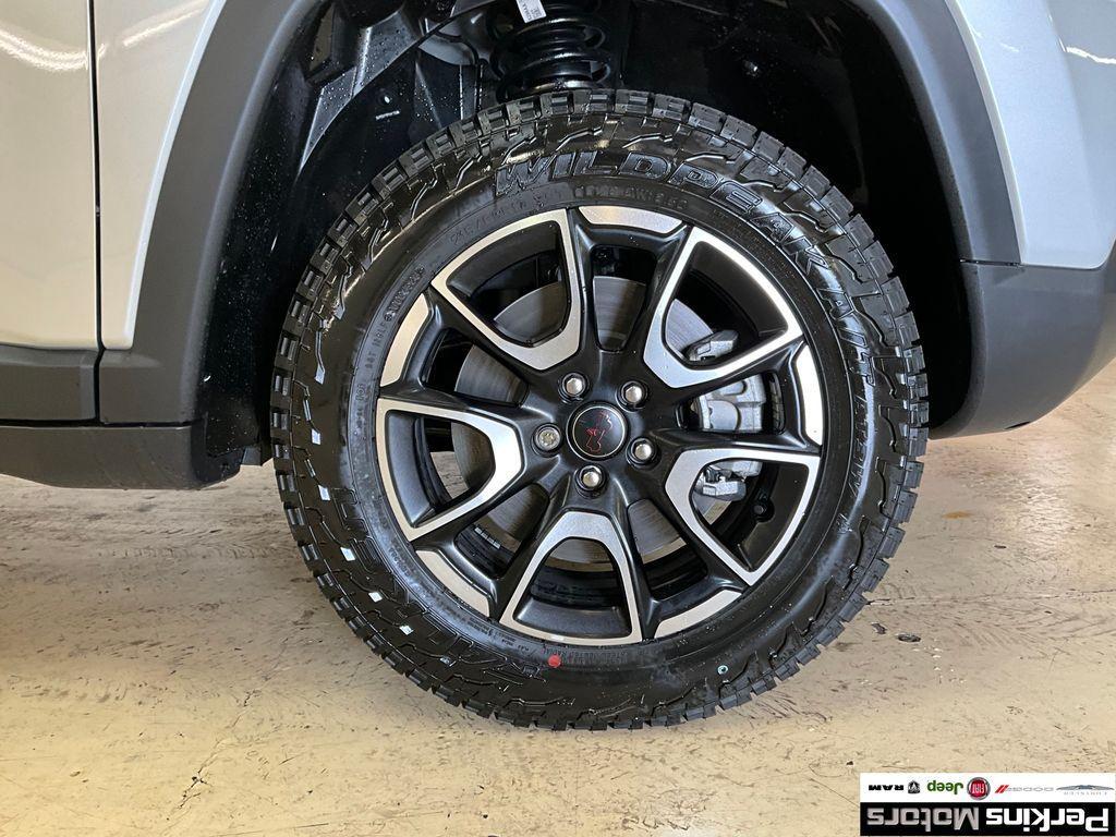 new 2025 Jeep Compass car, priced at $36,810