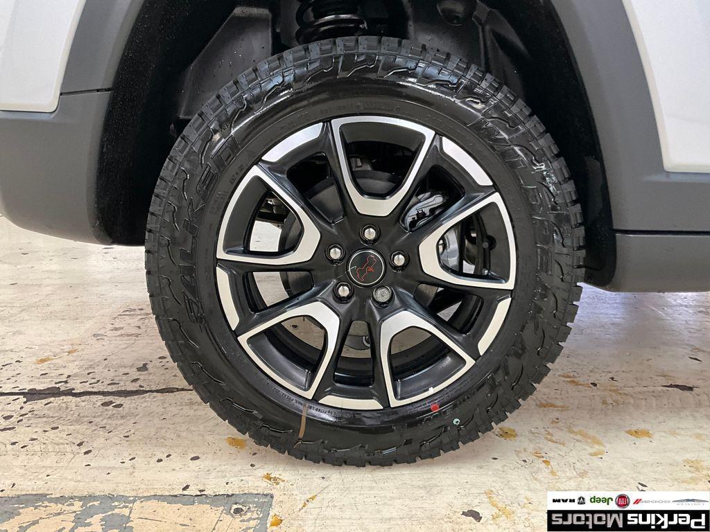 new 2025 Jeep Compass car, priced at $36,810