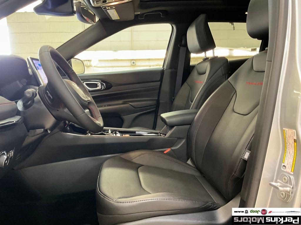 new 2025 Jeep Compass car, priced at $36,810