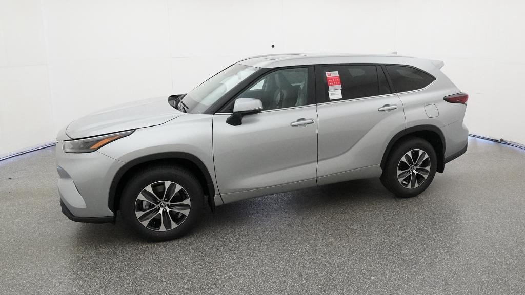 new 2025 Toyota Highlander car, priced at $46,921