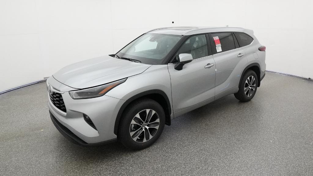 new 2025 Toyota Highlander car, priced at $46,921