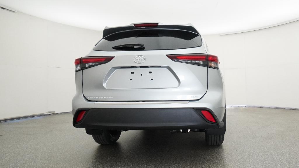 new 2025 Toyota Highlander car, priced at $46,921