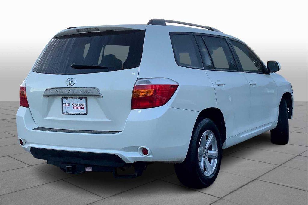used 2010 Toyota Highlander car, priced at $4,236