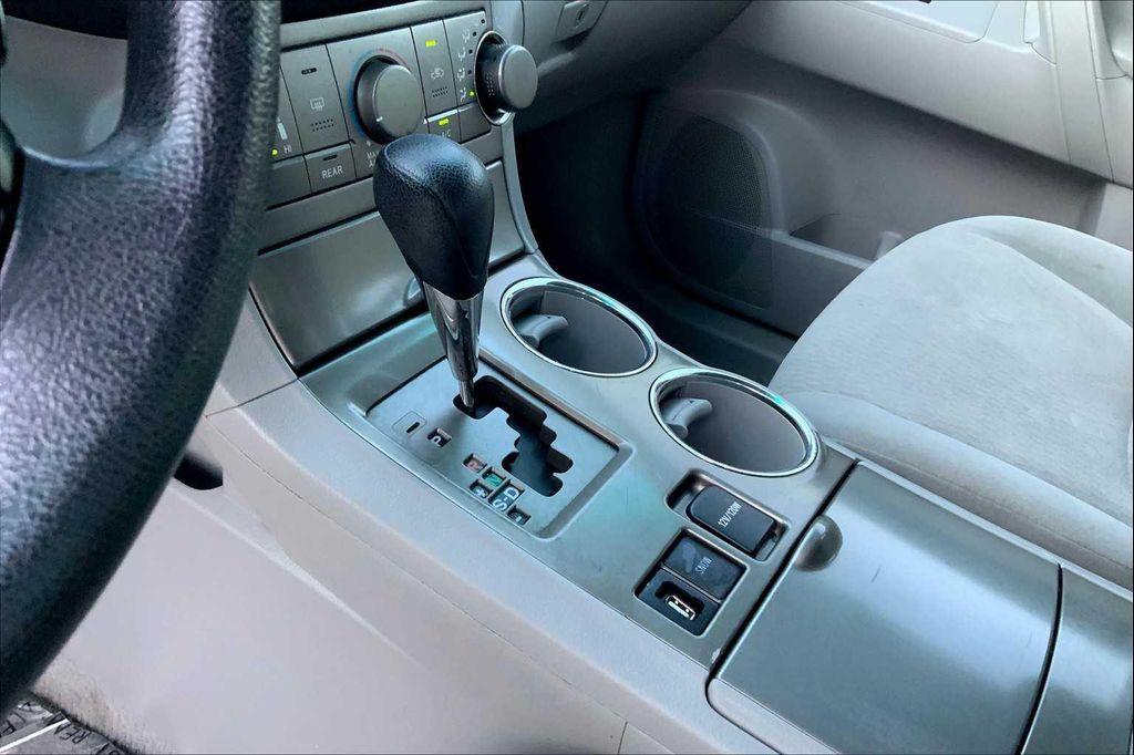 used 2010 Toyota Highlander car, priced at $4,236