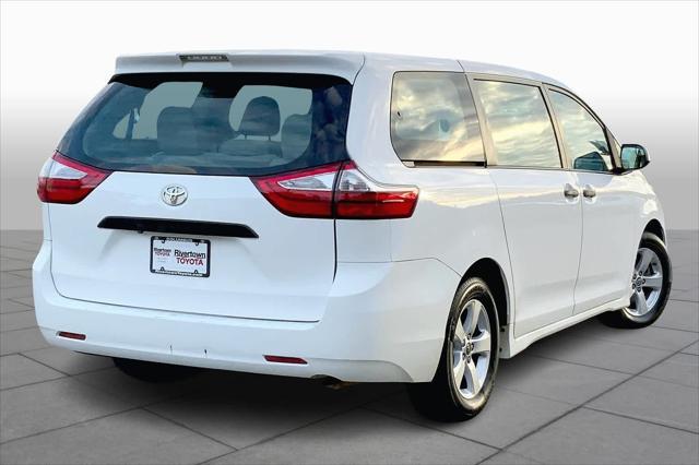 used 2018 Toyota Sienna car, priced at $19,905