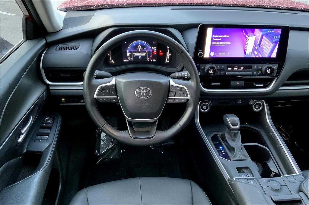 used 2024 Toyota Grand Highlander car, priced at $39,914
