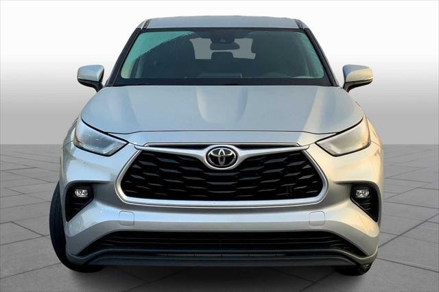 used 2023 Toyota Highlander car, priced at $31,063