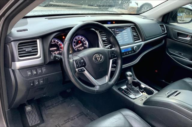 used 2015 Toyota Highlander car, priced at $16,344