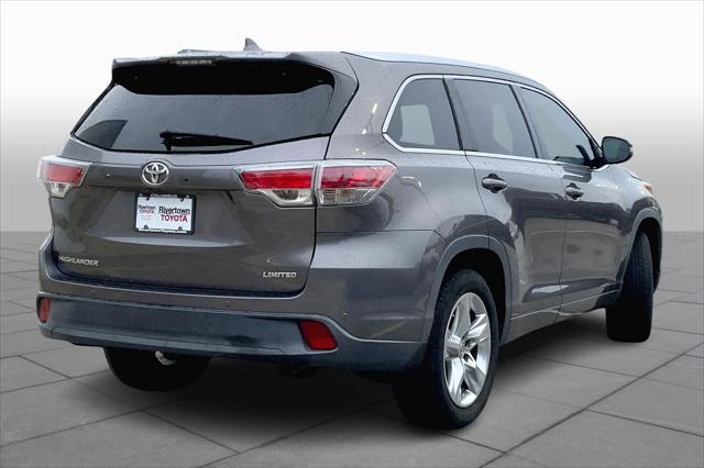 used 2015 Toyota Highlander car, priced at $16,344