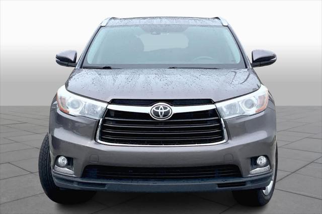 used 2015 Toyota Highlander car, priced at $16,344