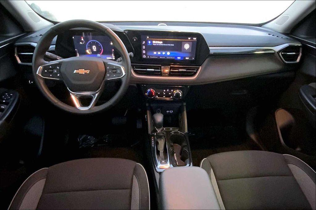 used 2025 Chevrolet TrailBlazer car, priced at $23,001