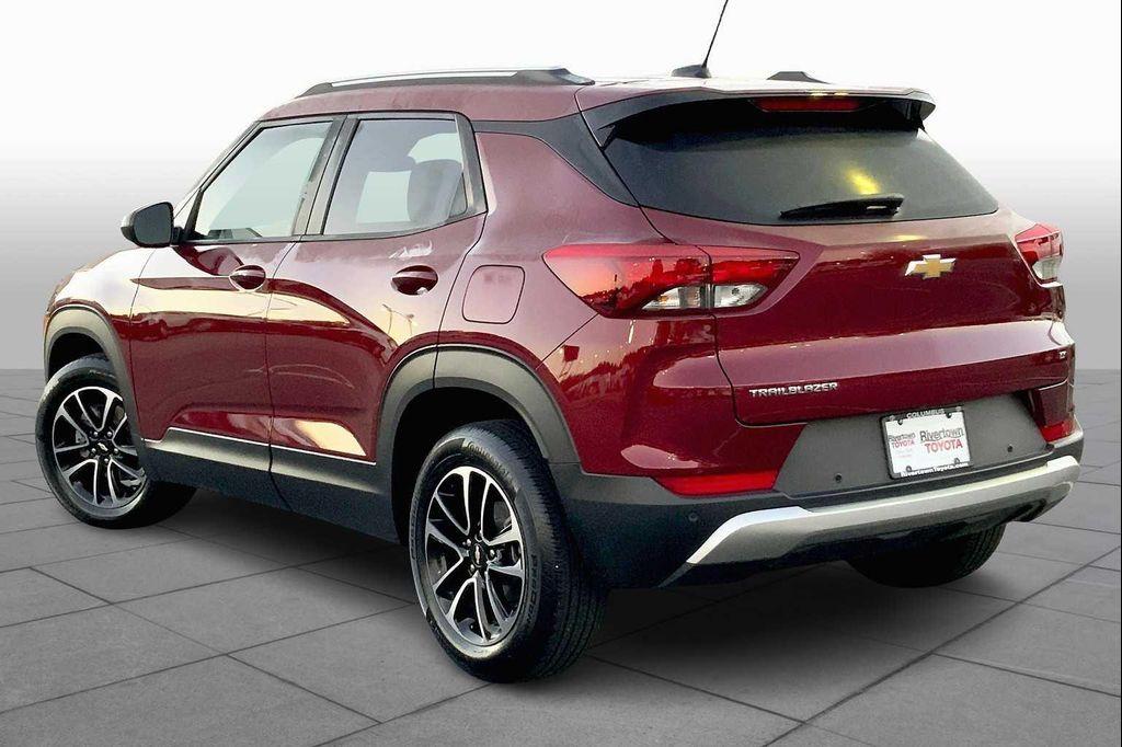 used 2025 Chevrolet TrailBlazer car, priced at $23,001