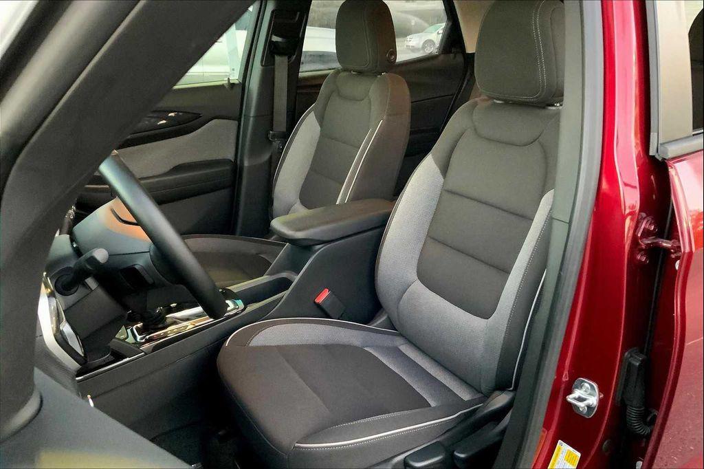 used 2025 Chevrolet TrailBlazer car, priced at $23,001