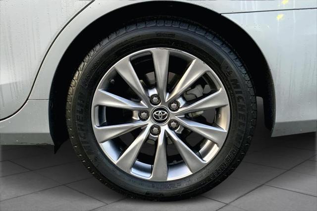 used 2017 Toyota Camry Hybrid car, priced at $19,284