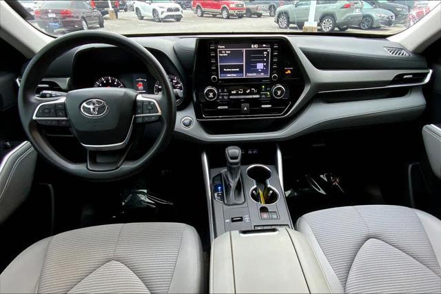 used 2022 Toyota Highlander car, priced at $28,000