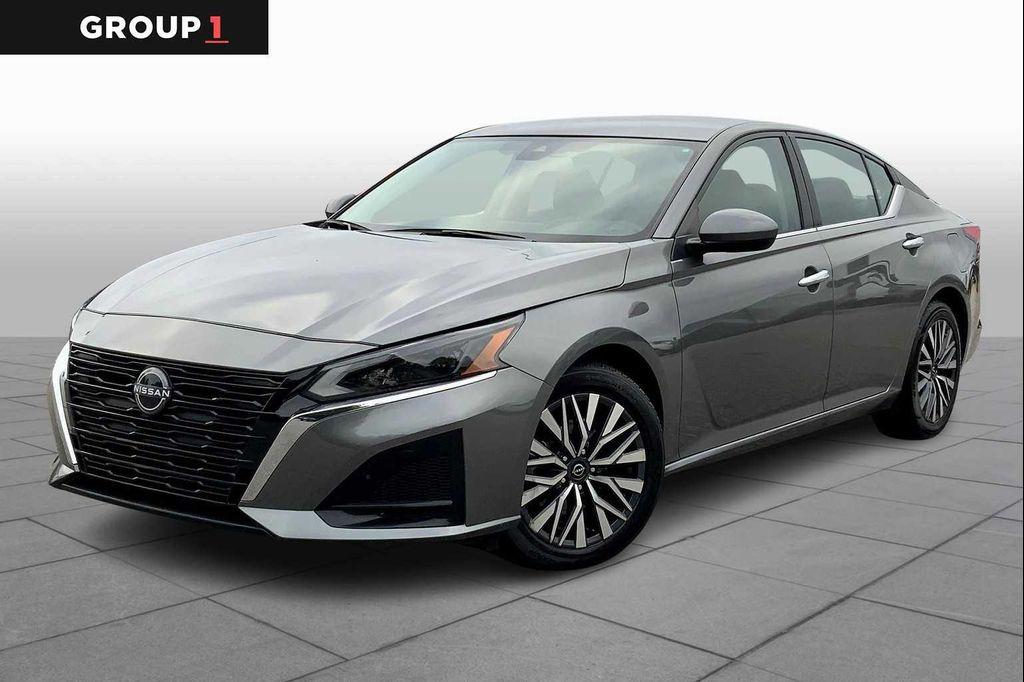 used 2023 Nissan Altima car, priced at $19,966