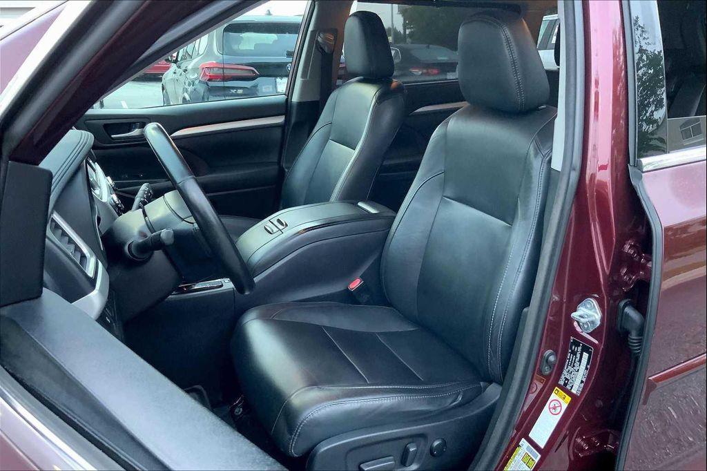 used 2018 Toyota Highlander car, priced at $23,221