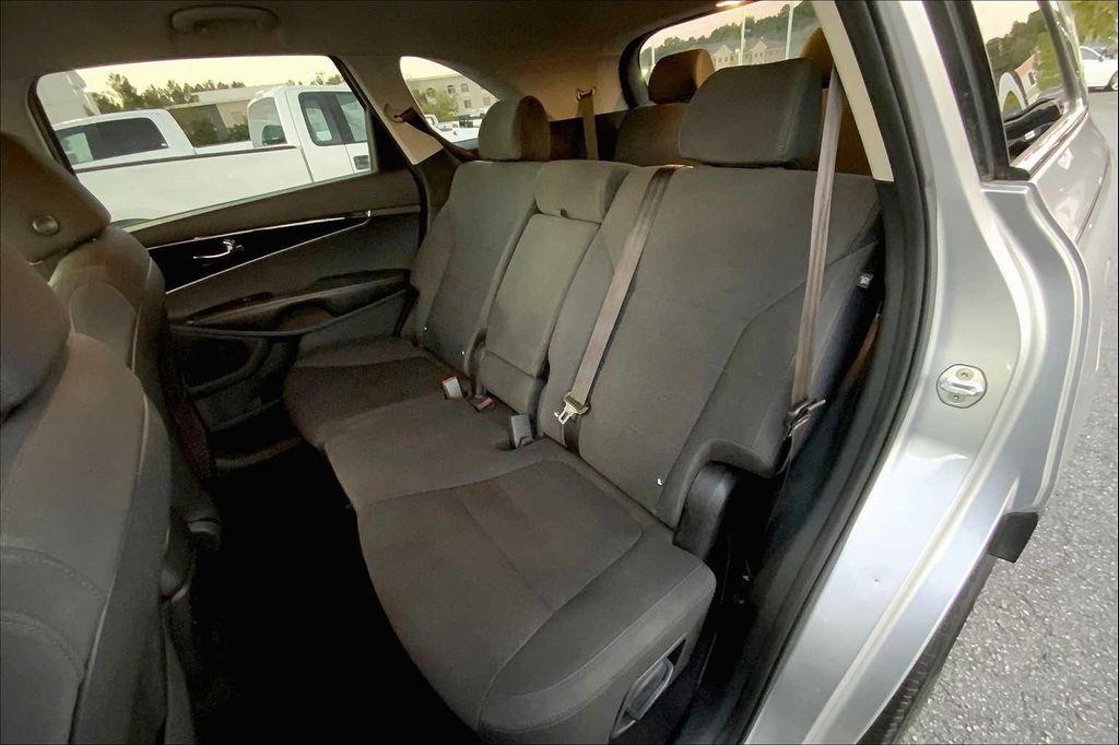 used 2020 Kia Sorento car, priced at $15,105