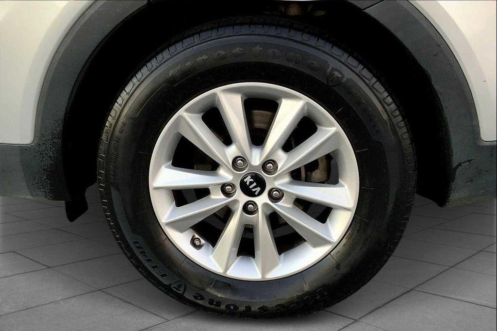 used 2020 Kia Sorento car, priced at $15,105