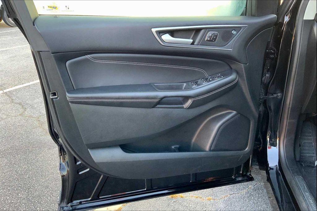 used 2023 Ford Edge car, priced at $24,440