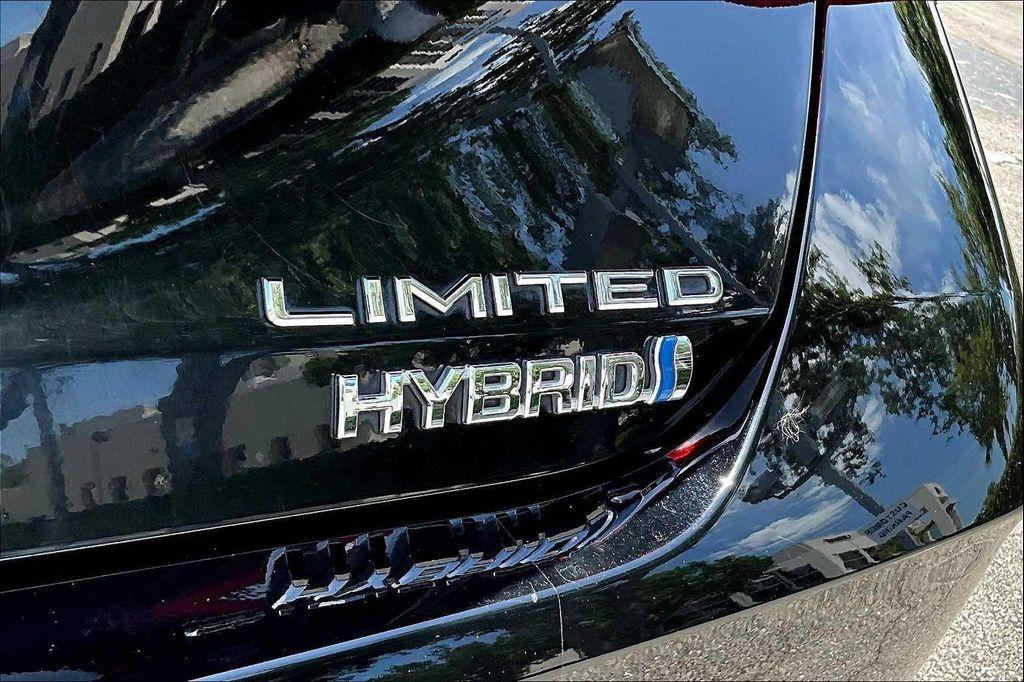 used 2021 Toyota Avalon Hybrid car, priced at $30,877