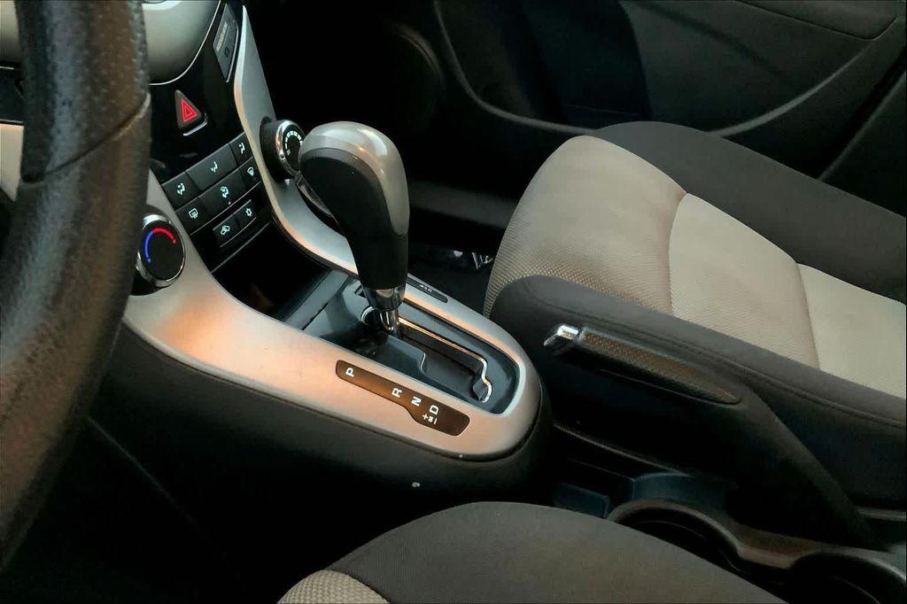 used 2016 Chevrolet Cruze Limited car, priced at $6,268