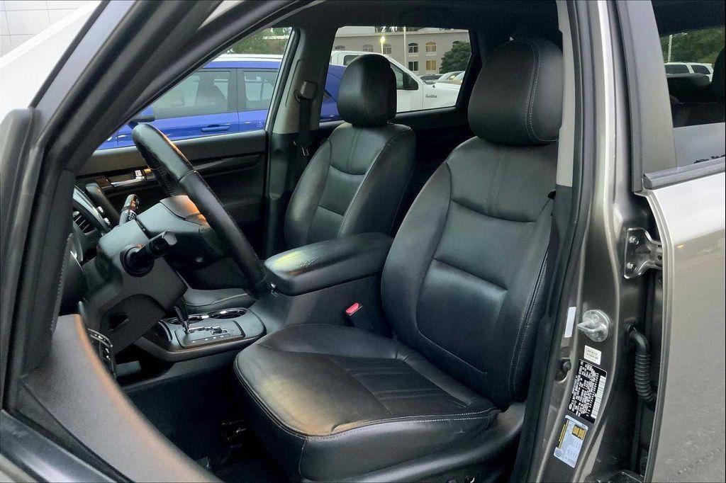 used 2013 Kia Sorento car, priced at $6,771
