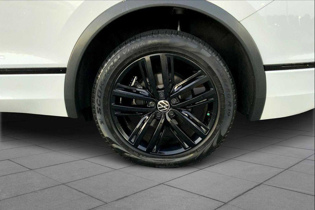 used 2022 Volkswagen Tiguan car, priced at $23,925